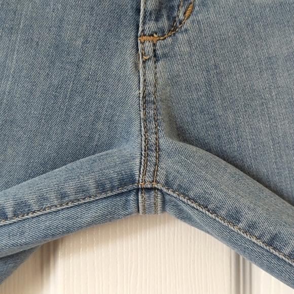 Joe's Jeans Classic Light Wash High Waisted Cropped Raw Hem Boot Cut Jeans 27 - Picture 13 of 15